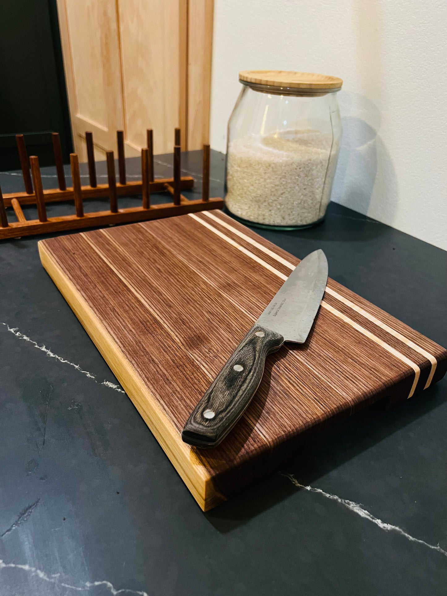 Solid cutting board